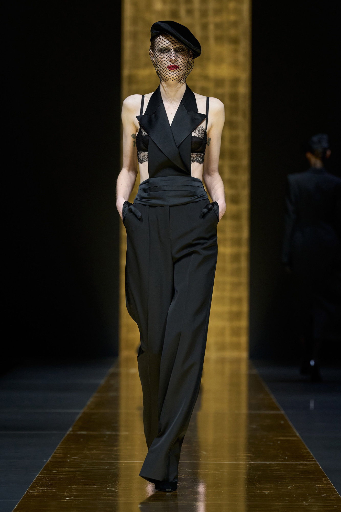 ベスト・ジレ DOLCE & GABBANA GABARDINE AND SATIN VEST Single-breasted gabardine vest in Black for Men